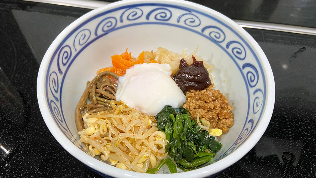 コープデリ ミールキット ビビンバ丼 完成