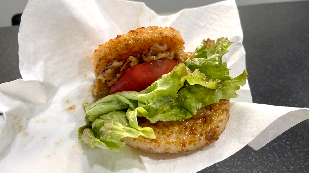 パルシステム　焼きおにぎりバーガー