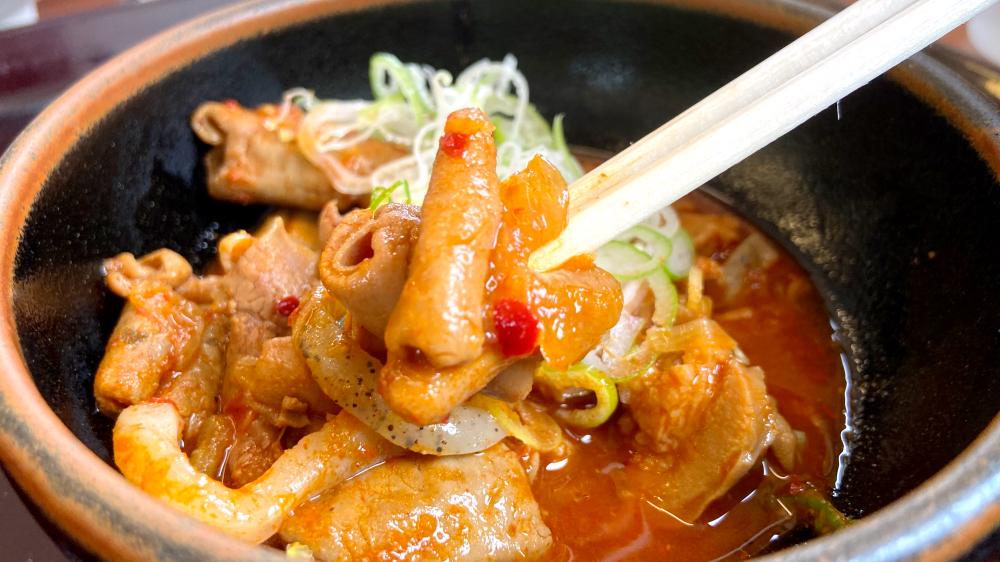 山田うどん食堂　赤パンチ