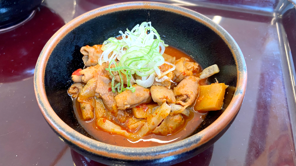 山田うどん食堂　赤パンチ