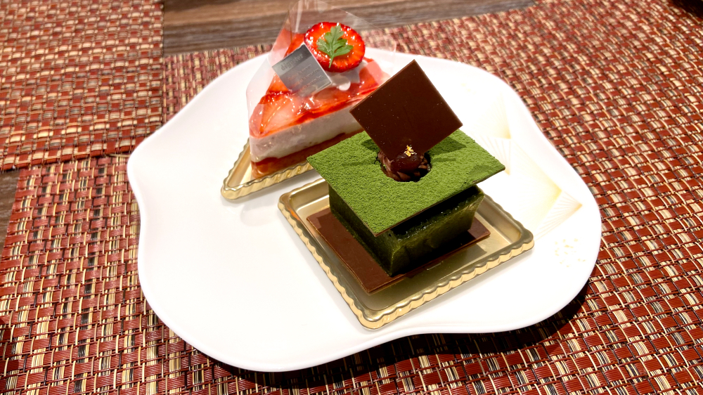 ザホテル山楽金沢 クラブラウンジのケーキ 抹茶のテリーヌ マスカルポーネ フレーズ